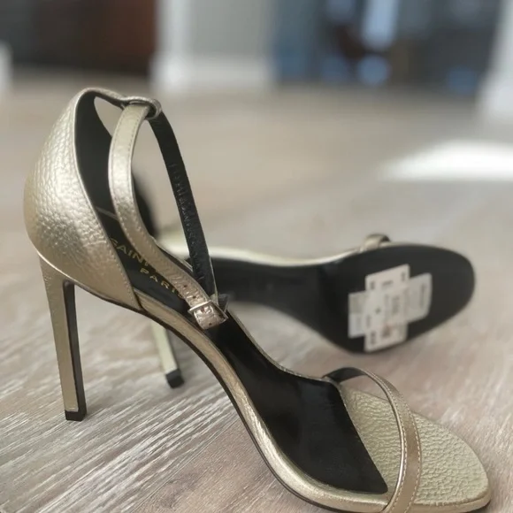 Saint Laurent Jane new with tag size 35,5 Gold